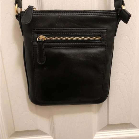 Forever 21 Handbags - Forever 21 small cross body